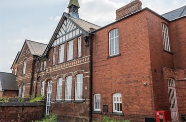 Victoria Road, City Centre, Chester - Image 2